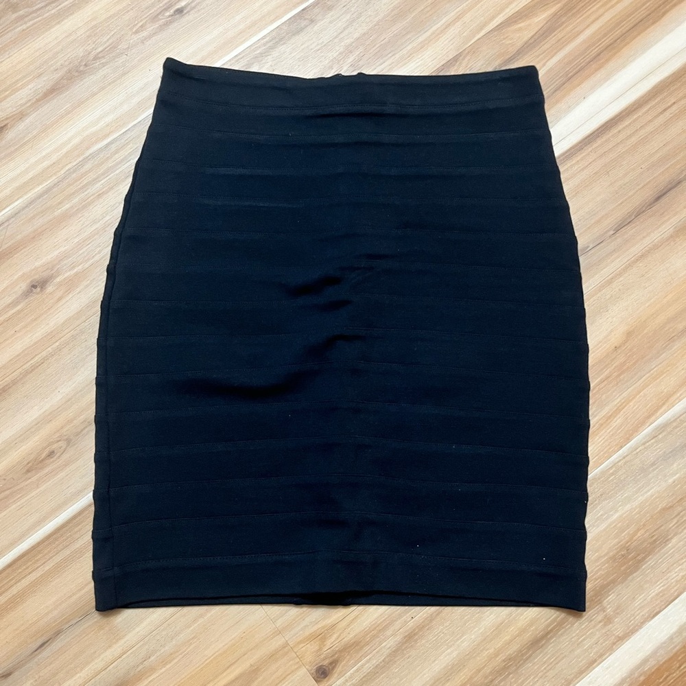 Women’s express skirt new with tags